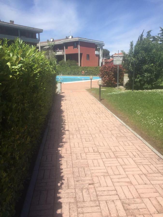 Casa Palazzo Appartement Desenzano del Garda Buitenkant foto