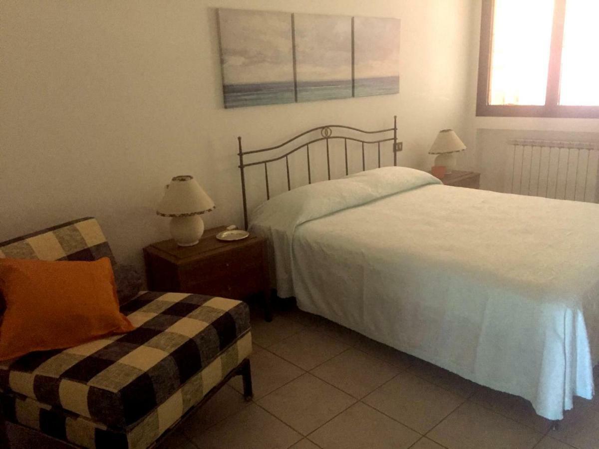 Casa Palazzo Appartement Desenzano del Garda Buitenkant foto