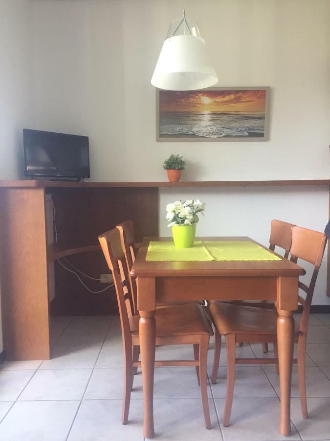 Casa Palazzo Appartement Desenzano del Garda Buitenkant foto